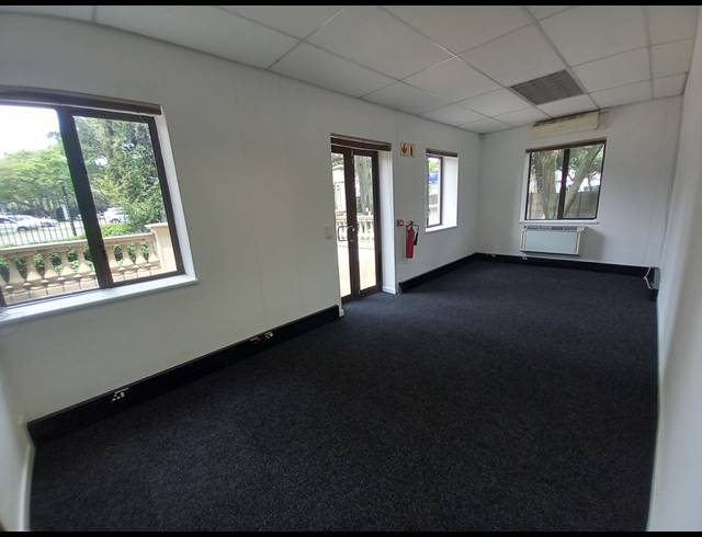 529M² OFFICE TO LET IN BRYANSTON